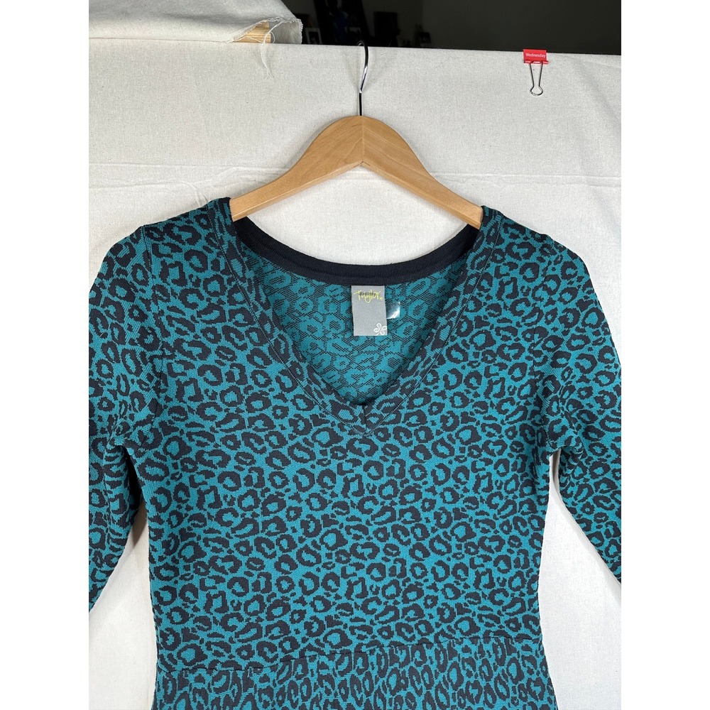 Taylor‎ Women's Sweater Dress Green Animal Print Size Medium - Picture 3 of 8